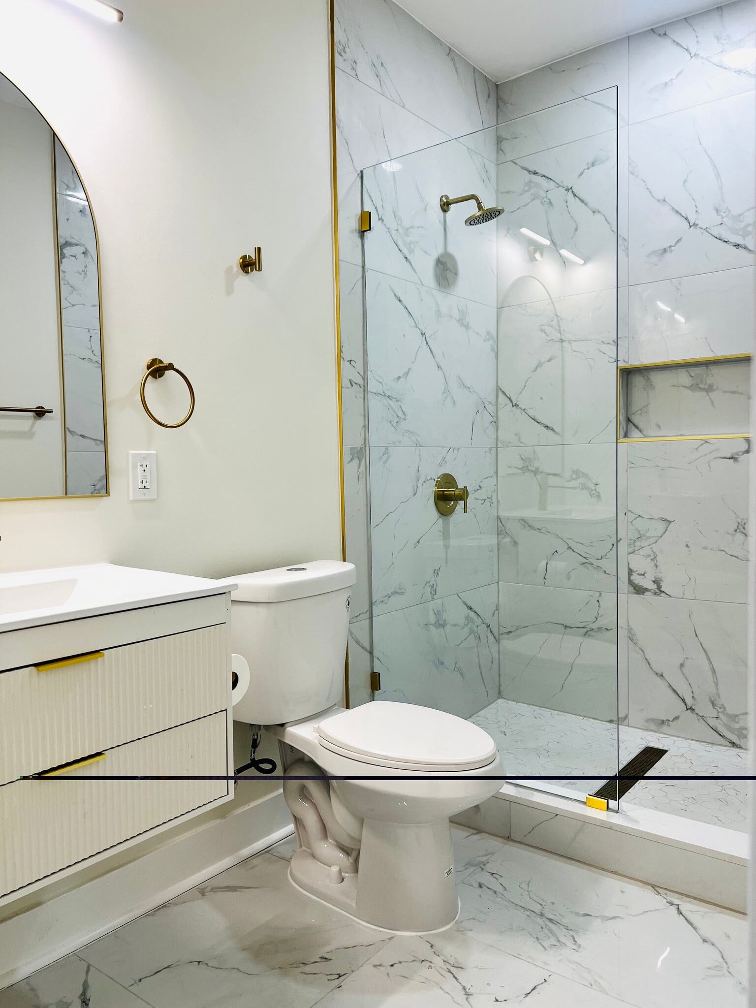 Building Photo - 116 Thomas St NW