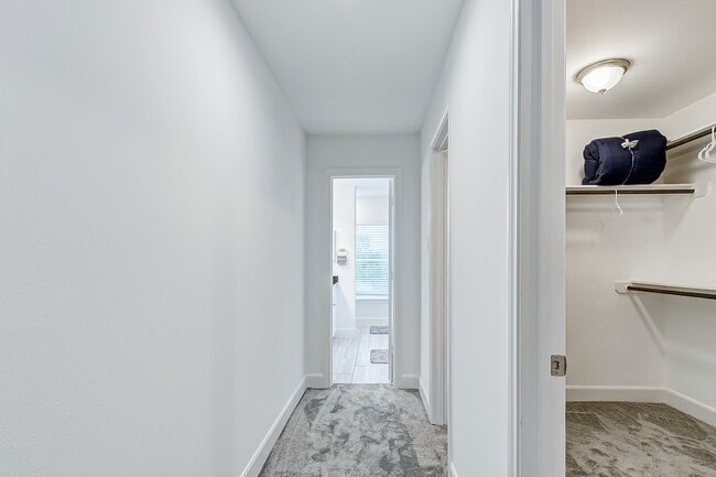 Building Photo - 14510 Sanour Dr