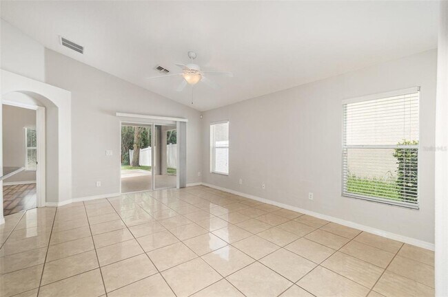 Building Photo - 1610 Song Sparrow Ct