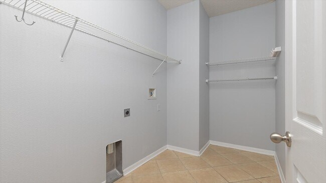 Building Photo - 3446 Pegaso Ave