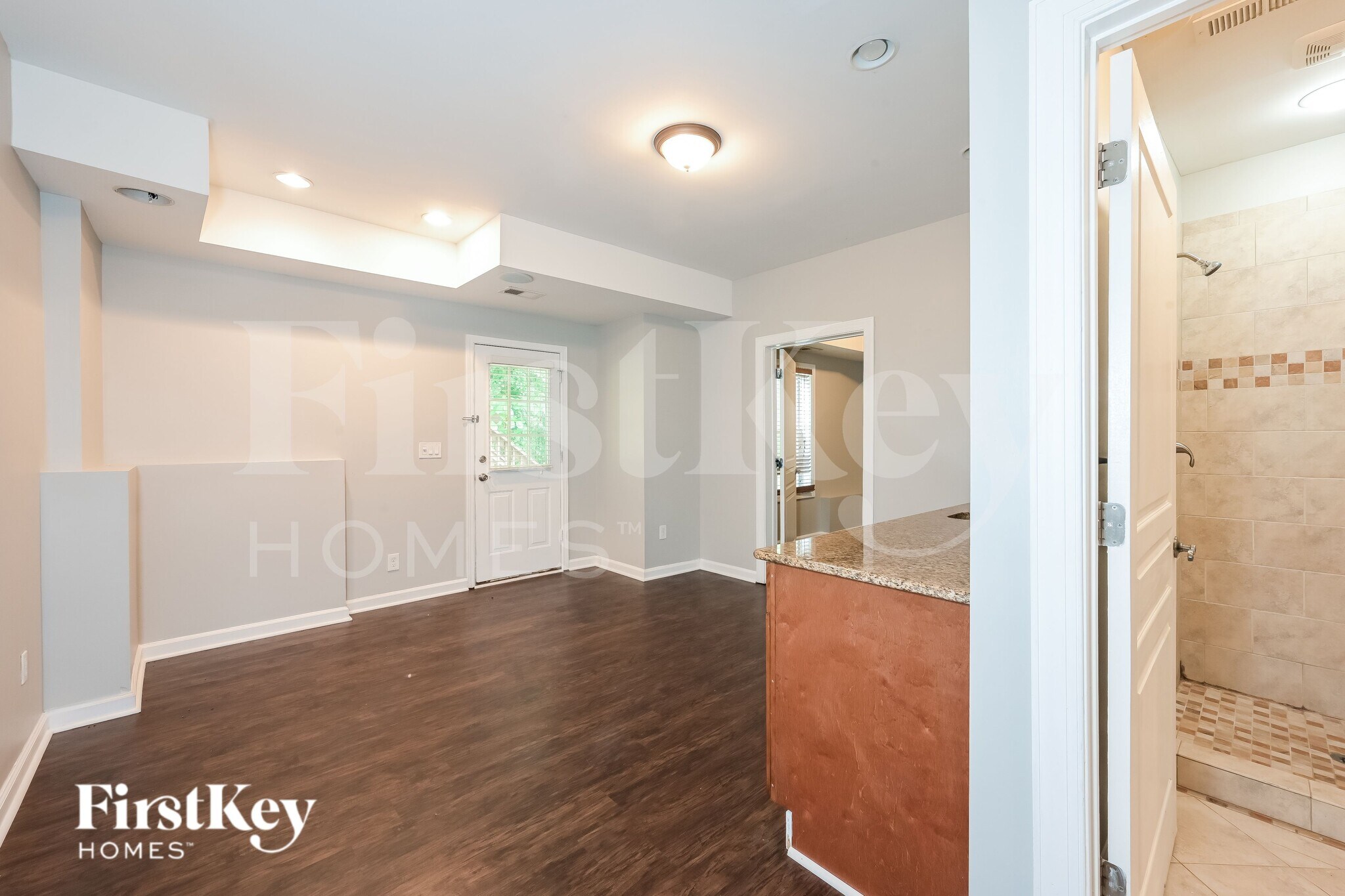 Building Photo - 1577 Silver Ridge Dr SW