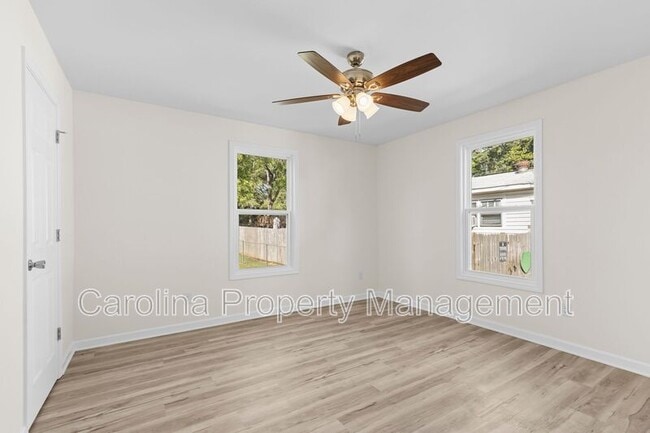 Building Photo - 660 Chestnut St