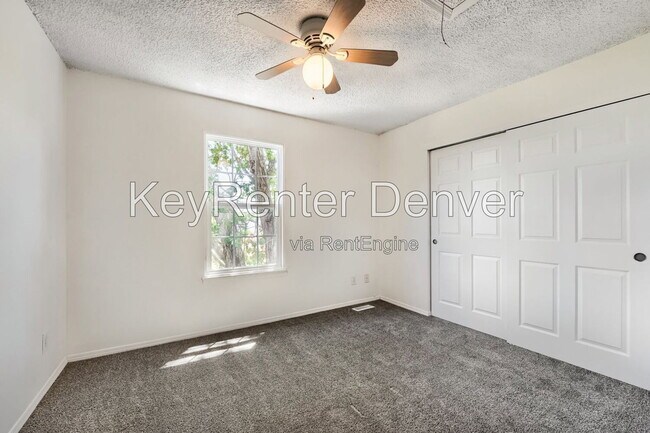 Building Photo - 1270 S Idalia St