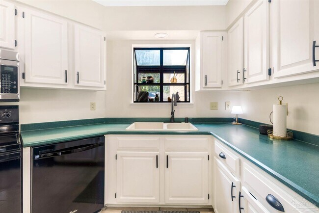 Building Photo - 1186 Muirfield Way