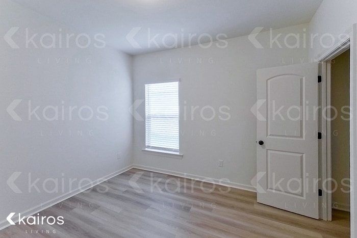 Building Photo - 203 Foggy Ln