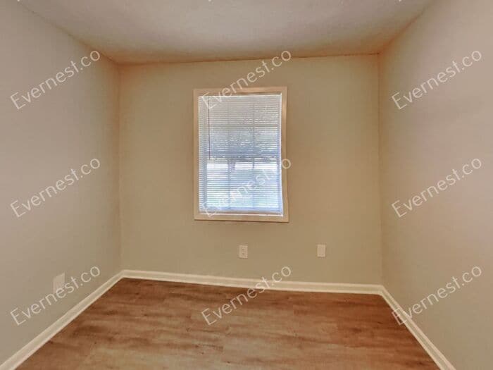 Building Photo - 239 Bellwood Ln