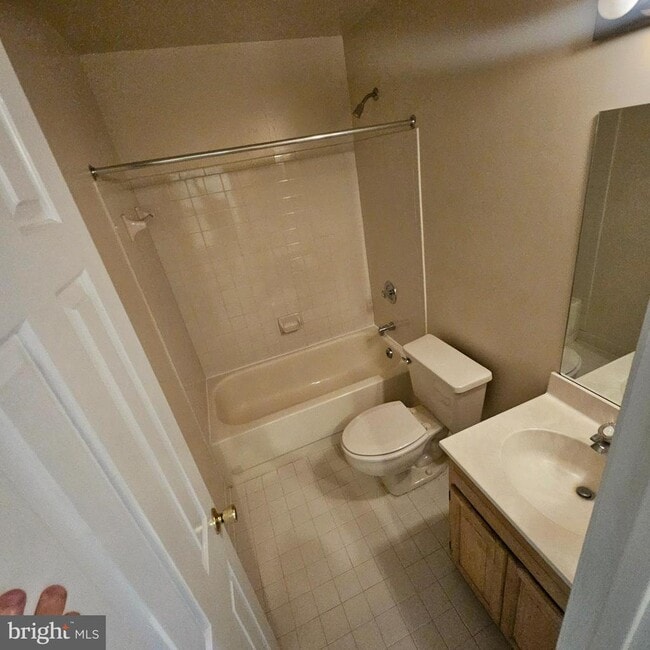 Building Photo - 1509 Templeton Pl