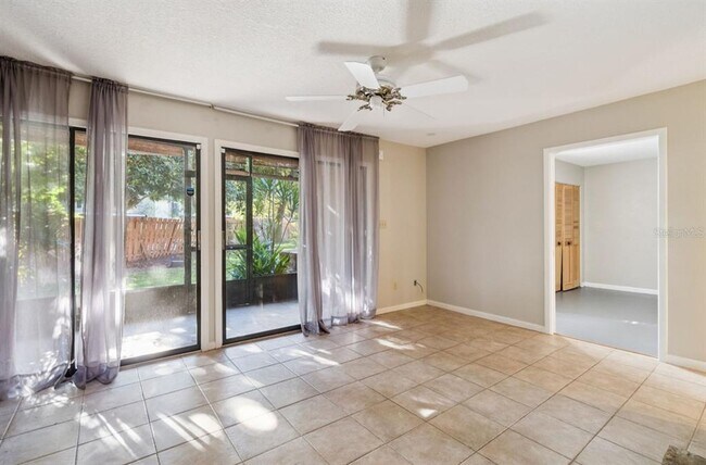 Building Photo - 1056 E Michigan St