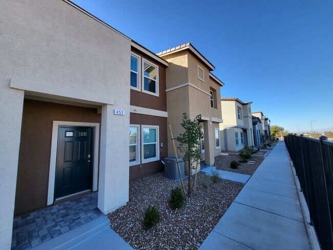 Primary Photo - 452 Horizon Cove Pl