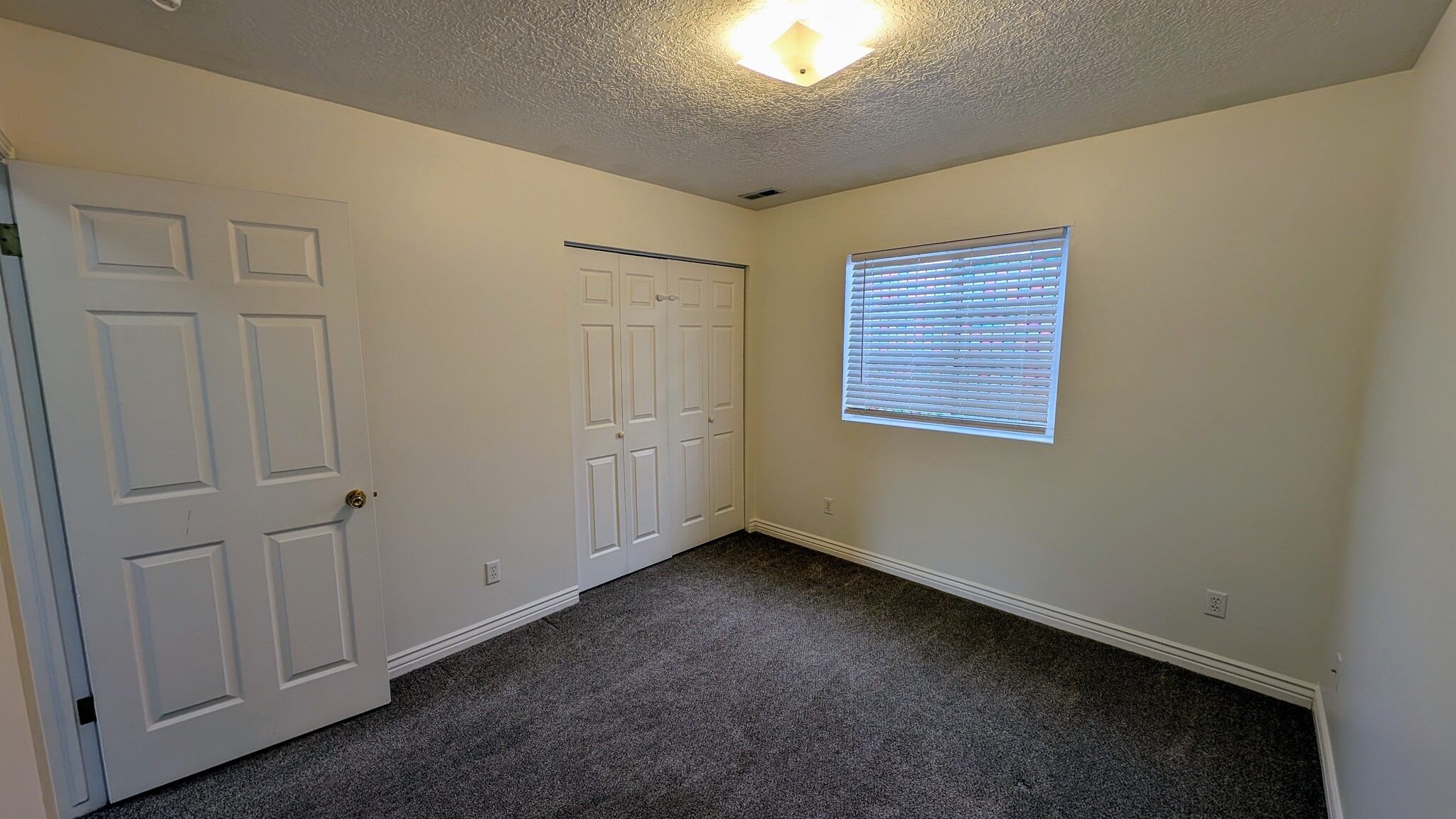 Building Photo - 4372 S 1000 W
