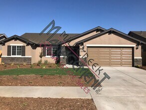 Building Photo - Pine River community