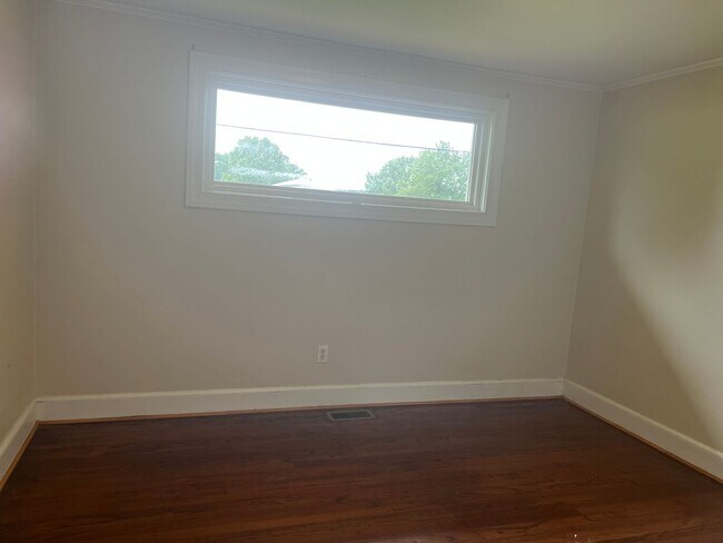 Building Photo - 1094 Jonestown Rd