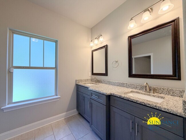 Building Photo - 2510 Tree Feather Ct