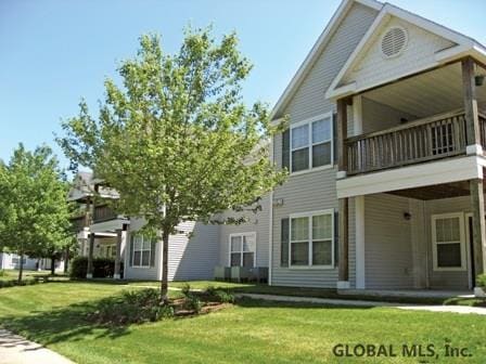 Building Photo - 161 Riverwalk Way