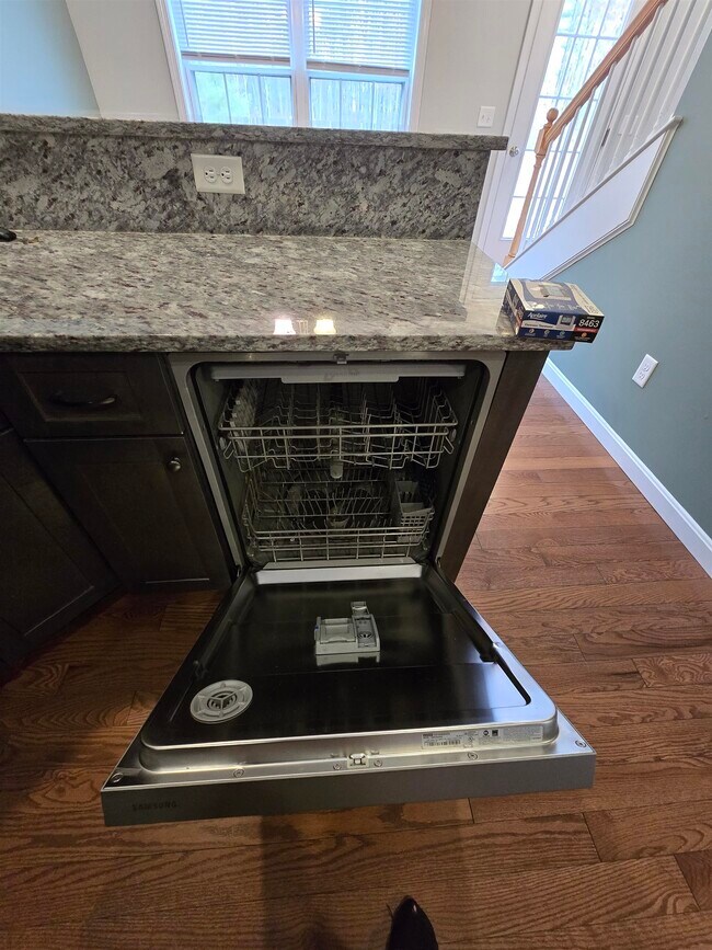 Building Photo - 1-3 Riesling Terrace