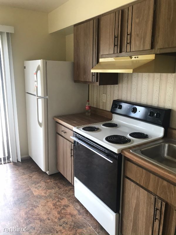 Building Photo - 10000 Puttington Dr
