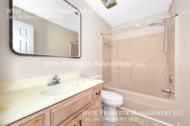 Building Photo - 118 Sweetwater Dr