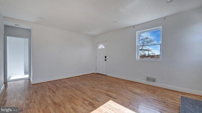 Building Photo - 1604 Woodhill Ct