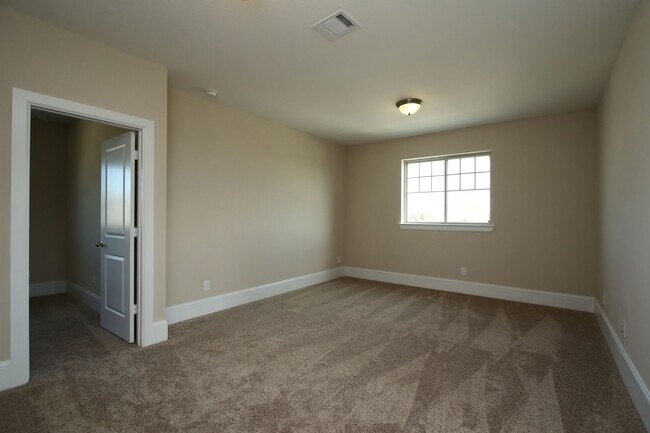 Building Photo - 27018 Cheyenne Crest Ln