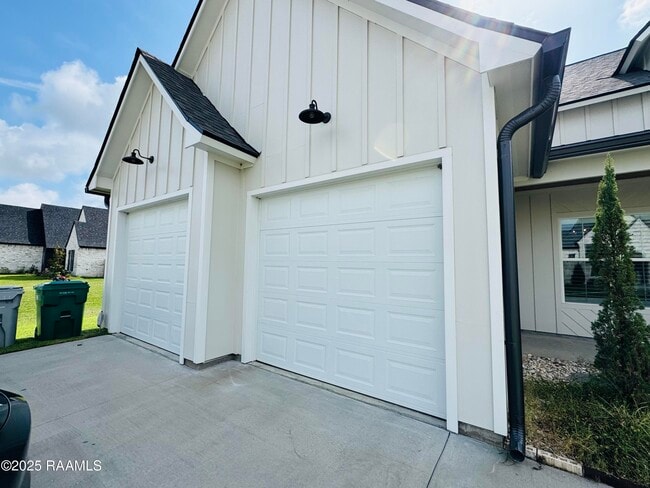 Building Photo - 306 Abercrombie Wy