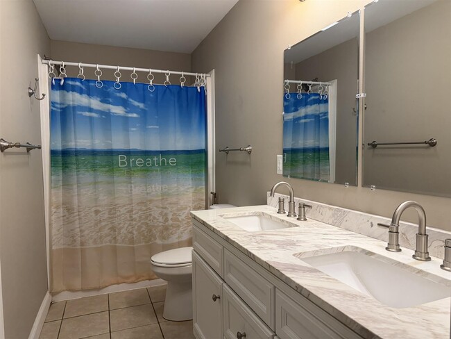 Building Photo - 17 Christopher Ave