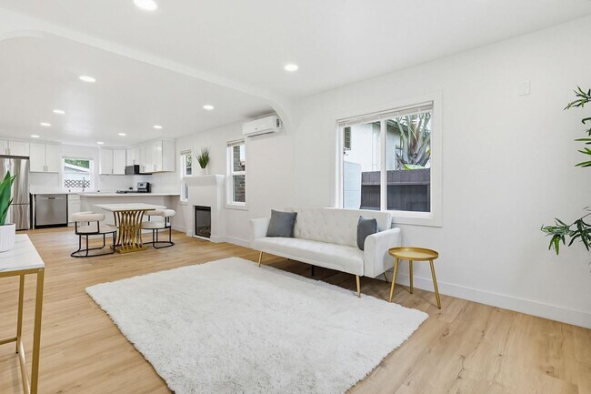 Building Photo - Brand new renovated 2+1 in Ocean Beach. Includes parking and laundry