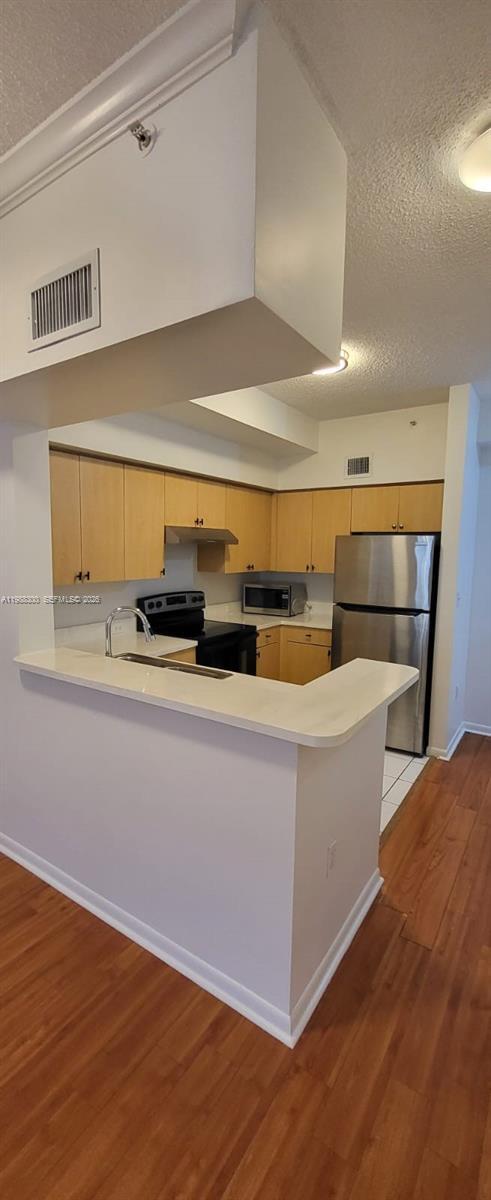 Building Photo - 2921 NE 185th St