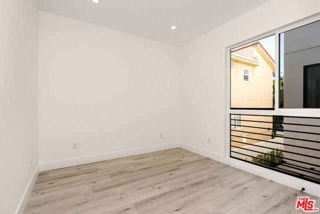 Building Photo - 15328 Weddington St