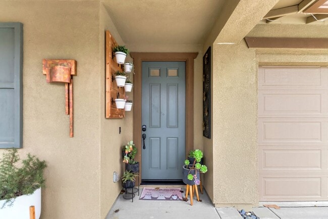 Building Photo - Beautiful 4-Bedroom, 3-Bath Home on a Quiet Cul-de-Sac in Woodland