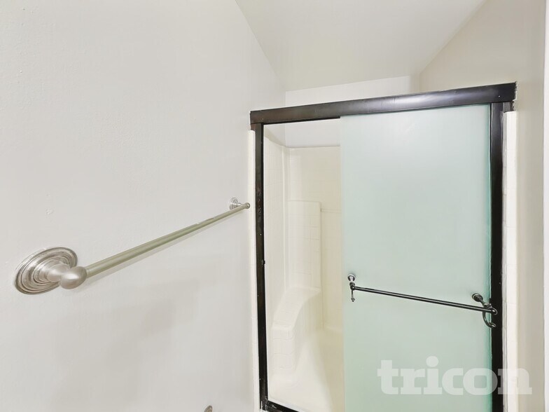 Building Photo - 12617 Parkbury Dr