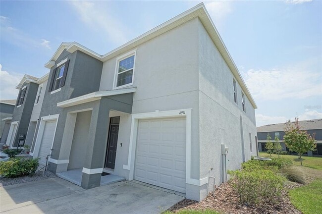 Building Photo - 6911 Breezy Palm Dr