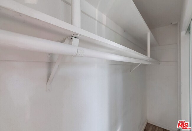 Building Photo - 2308 Schader Dr