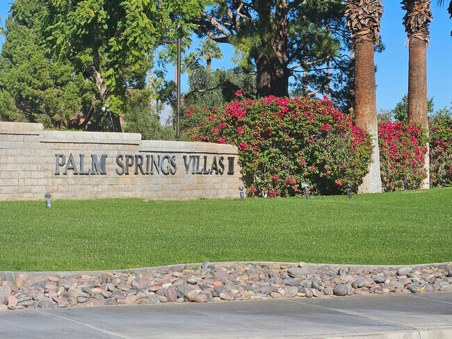 Palm Springs Villas II - 2809 N Los Felices Cir E