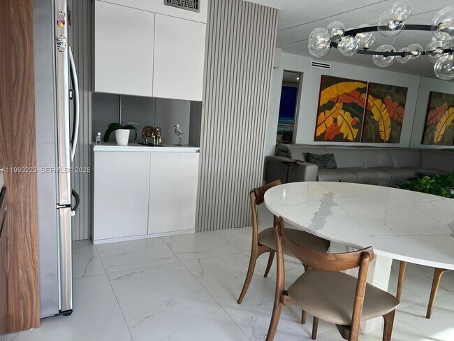 Building Photo - 3200 N Ocean Dr