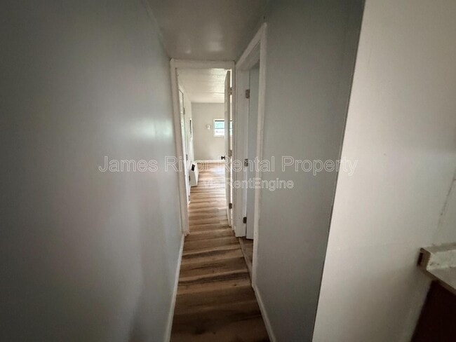 Building Photo - 47 Bonnydale Ln