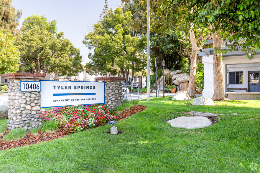 Tyler Springs - Tyler Springs Apartments for Seniors, 55 YRS+