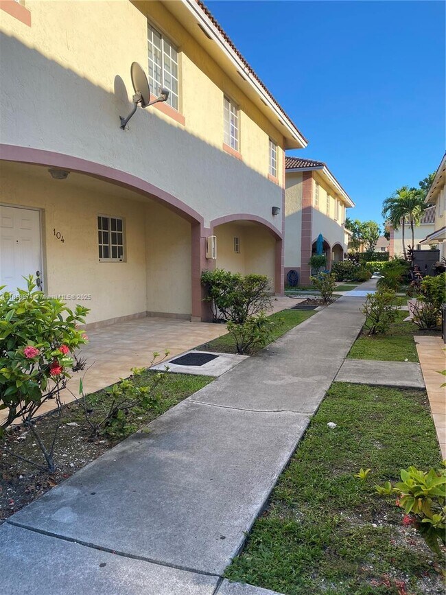 Primary Photo - 6763 NW 182nd St