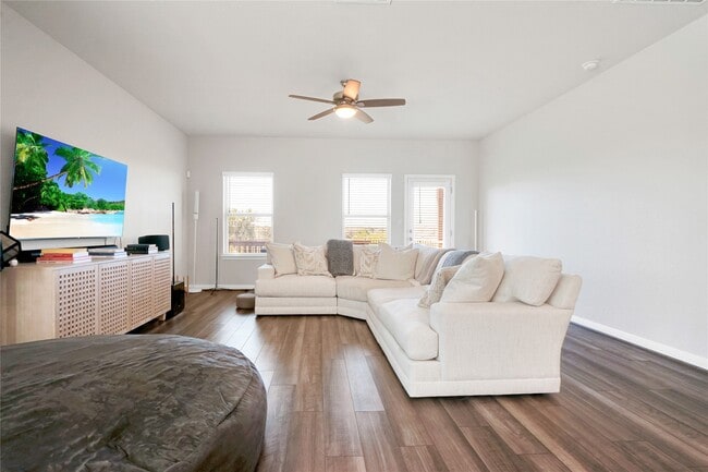 Building Photo - 1560 Arcadian Lily