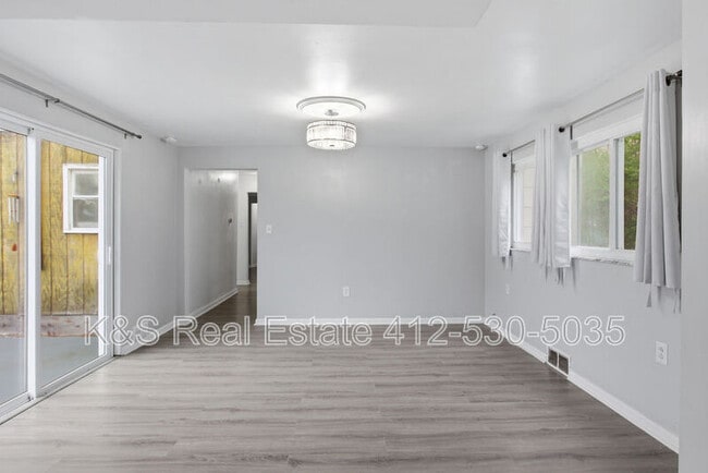 Building Photo - 9608 Frankstown Rd