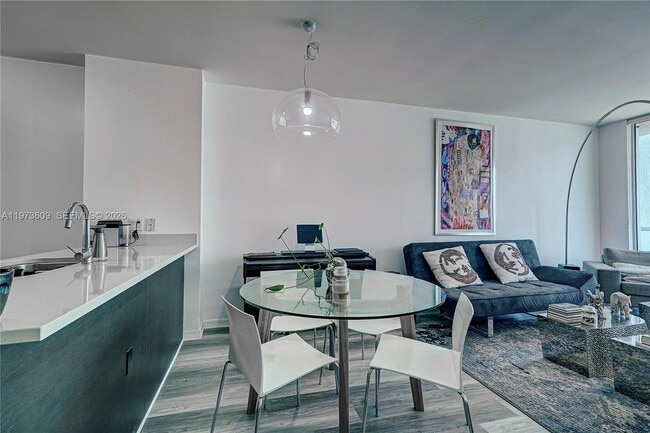 Building Photo - 500 Brickell Ave