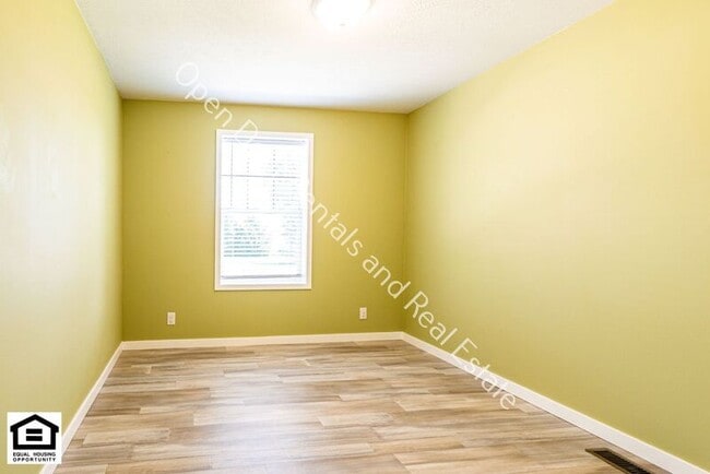Building Photo - 3420 S 1075 E