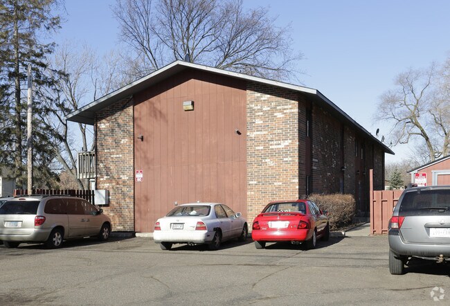 Building Photo - 132 Calhoun St
