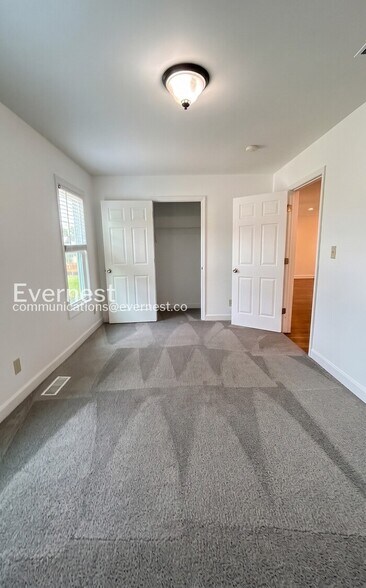 Building Photo - 2280 Aurelia Ct