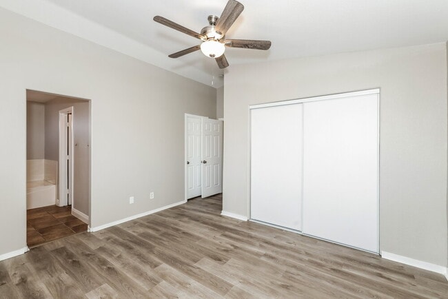 Building Photo - 740 Cam La Paz