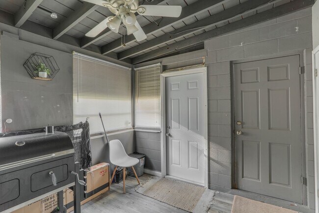 Building Photo - 3442 Lila Dr