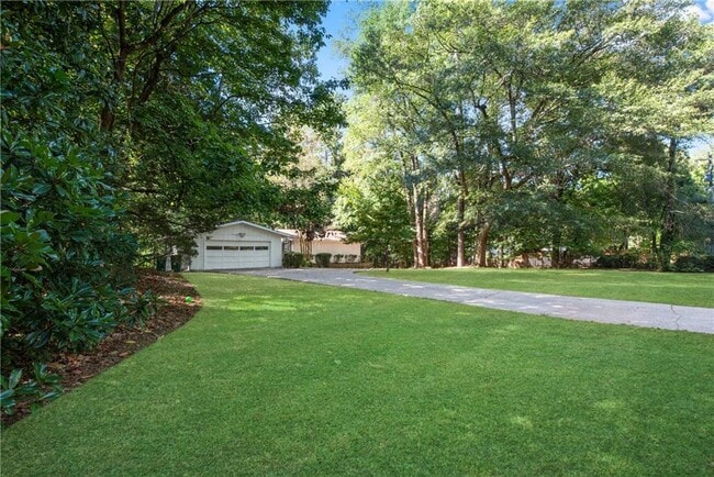 Building Photo - 1515 Northridge Rd
