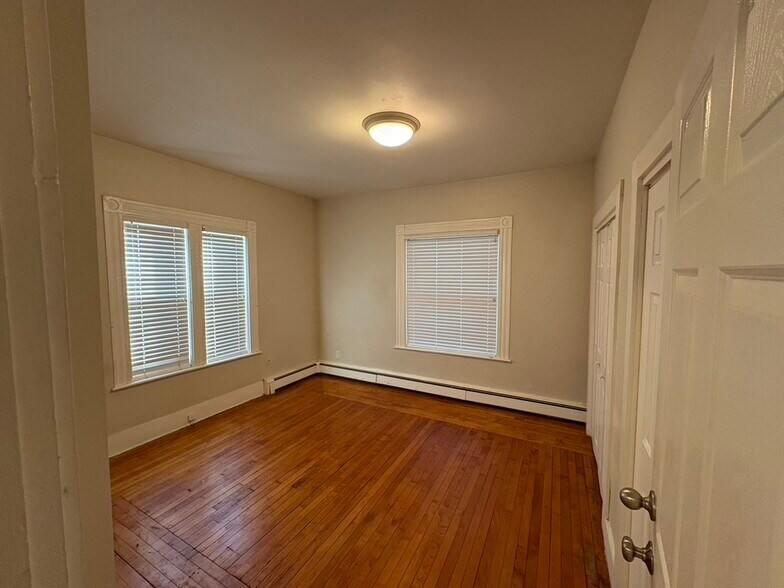 Building Photo - 24 Washington Ave