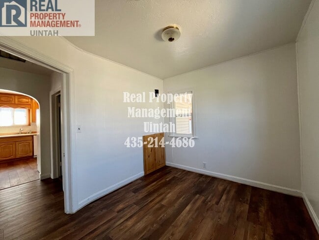 Building Photo - 418 E 100 N