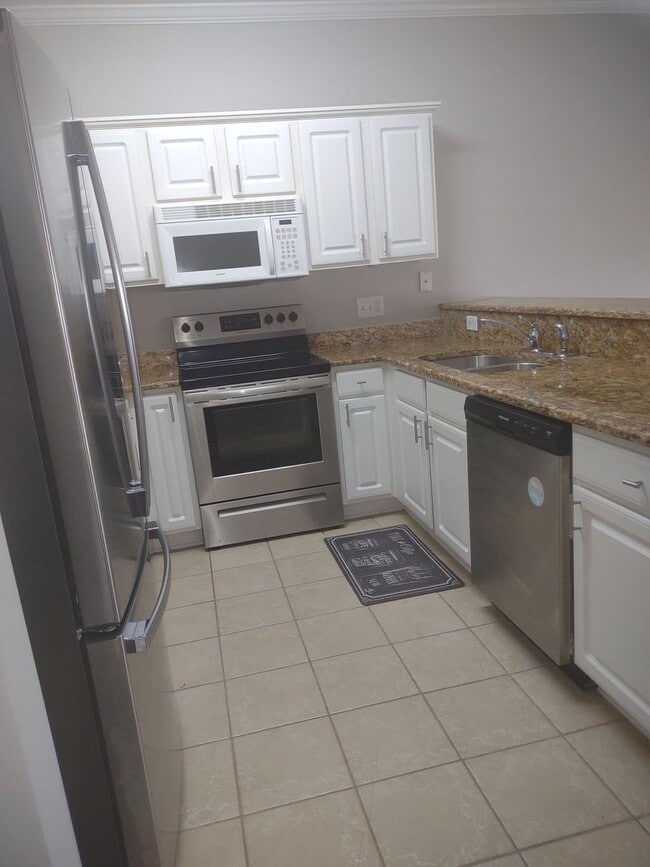 Building Photo - Outstanding Three Bedroom Home located Pennington Square! Minutes Away from Ft. Jackson