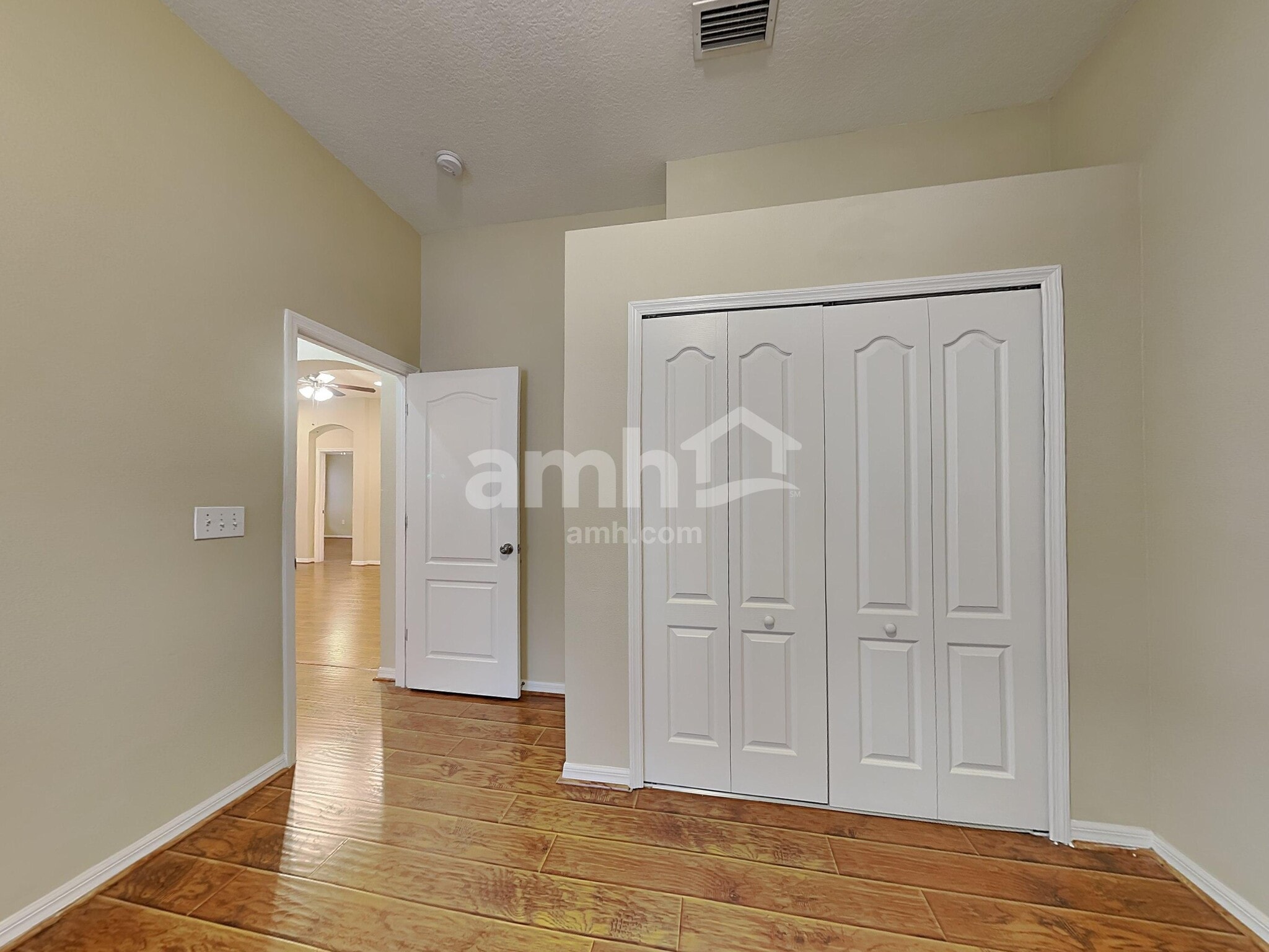 Building Photo - 15511 Montilla Loop